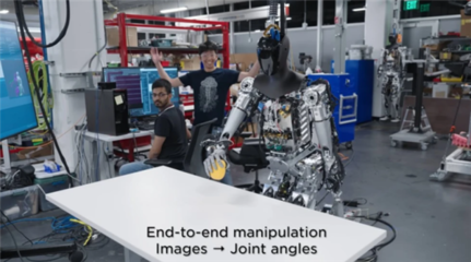 人形機(jī)器人亮相特斯拉門(mén)店 從擎天柱看智能機(jī)器人研發(fā)新浪潮